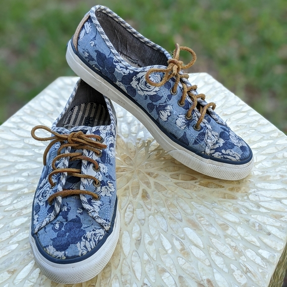 Sperry Shoes - Sperry Seacoast Liberty Print Blue Floral Sneaker